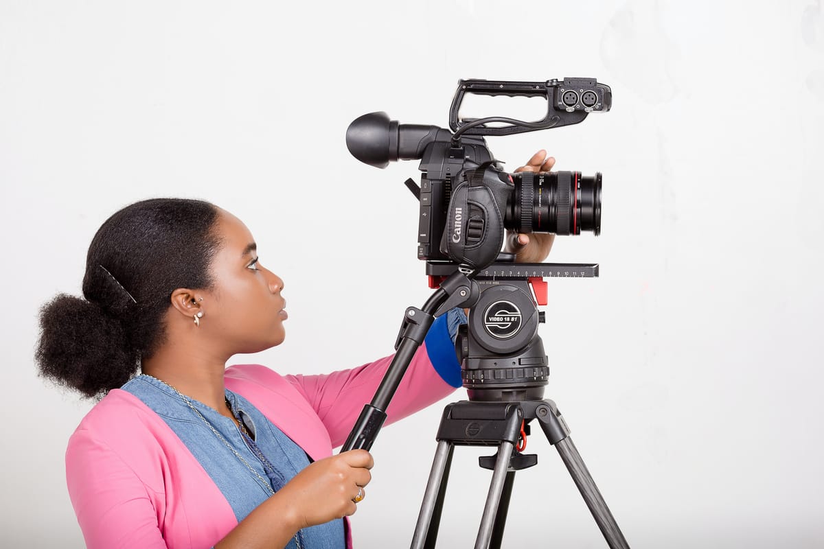 Wide shot using high f-stop for deep focus in a documentary scene