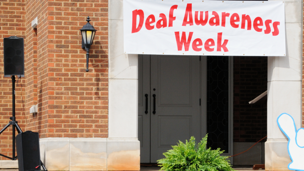 11 Ways to Honor Deaf Awareness 