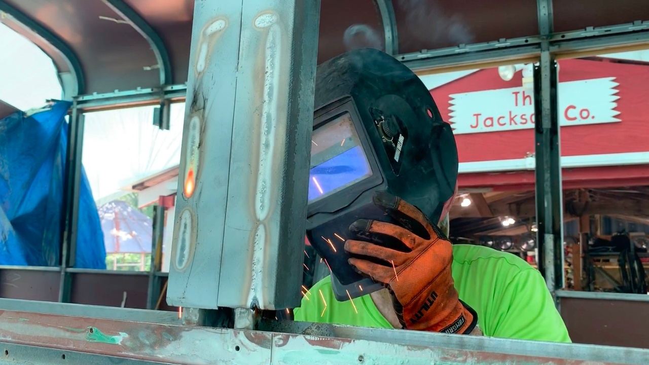 Bussedamove - Skoolie Roof Raise - Welding and metal fabrication on a School Bus Tiny House Conversion