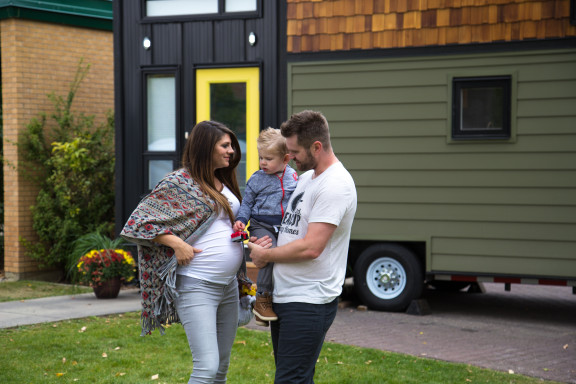 teacup tiny homes owner Jen with family