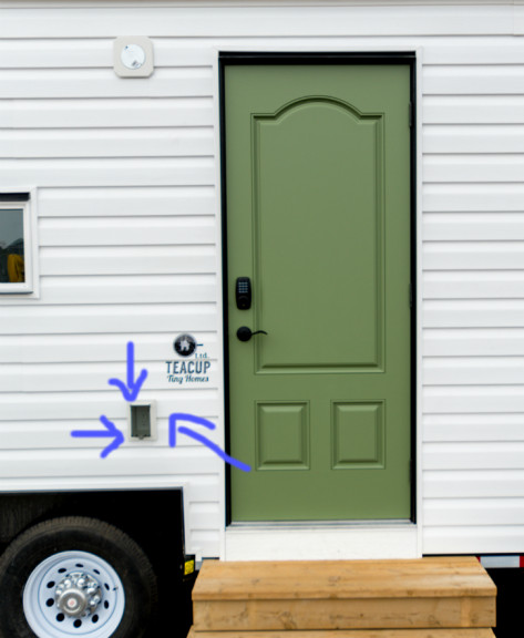 exterior electrical outlet on a tiny house