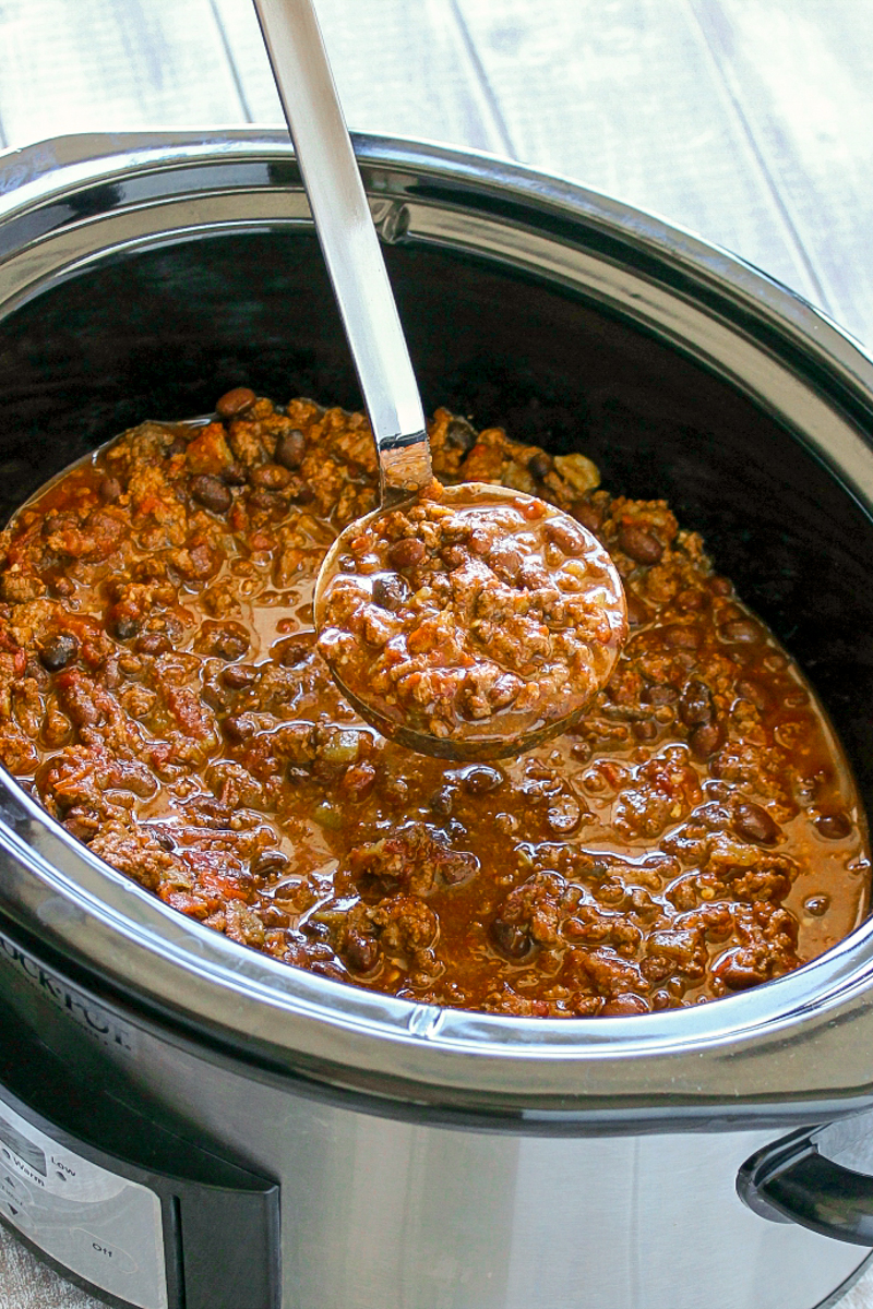 This hearty slow cooker turkey chili is a healthy remake of a classic. It's a perfect recipe to prepare or meal prep for busy weeknights or colder months.