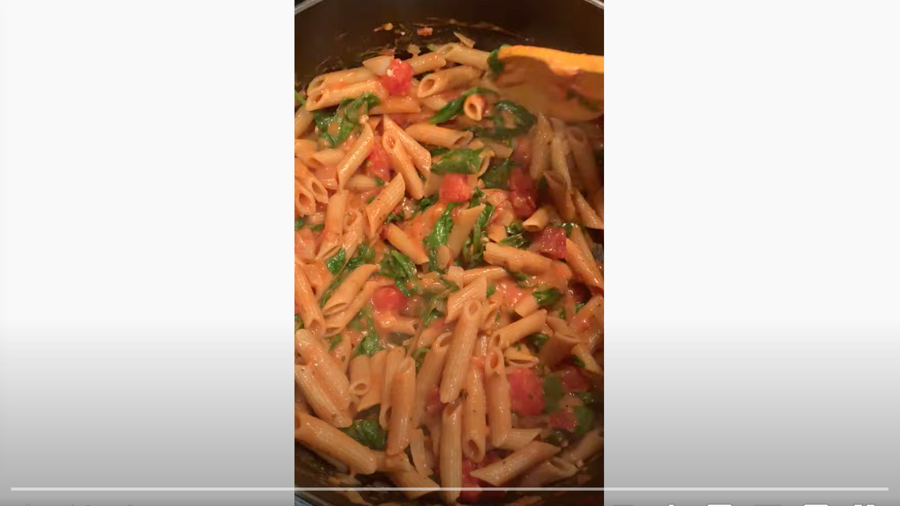 Quick Pasta with Tomato Cream Sauce