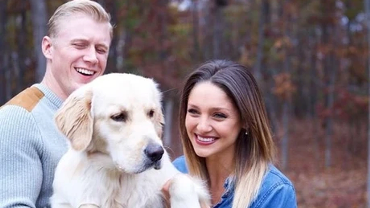 Lindsay and her partner with their dog