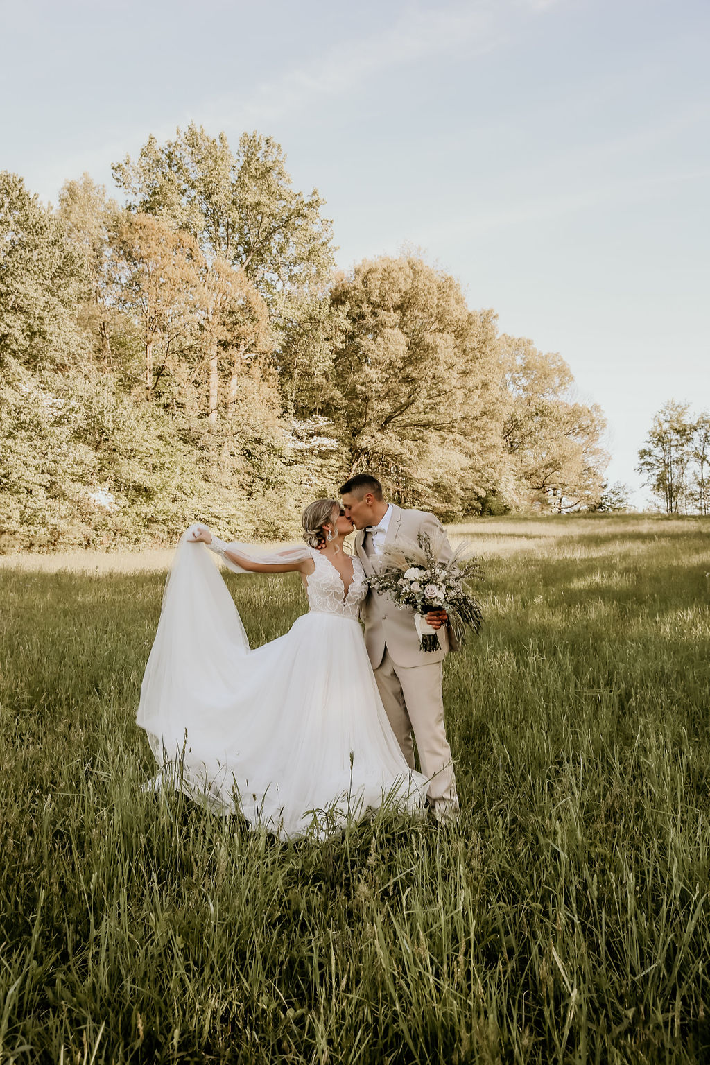 Boho Tennessee southern charm wedding filled with elegance and chic!