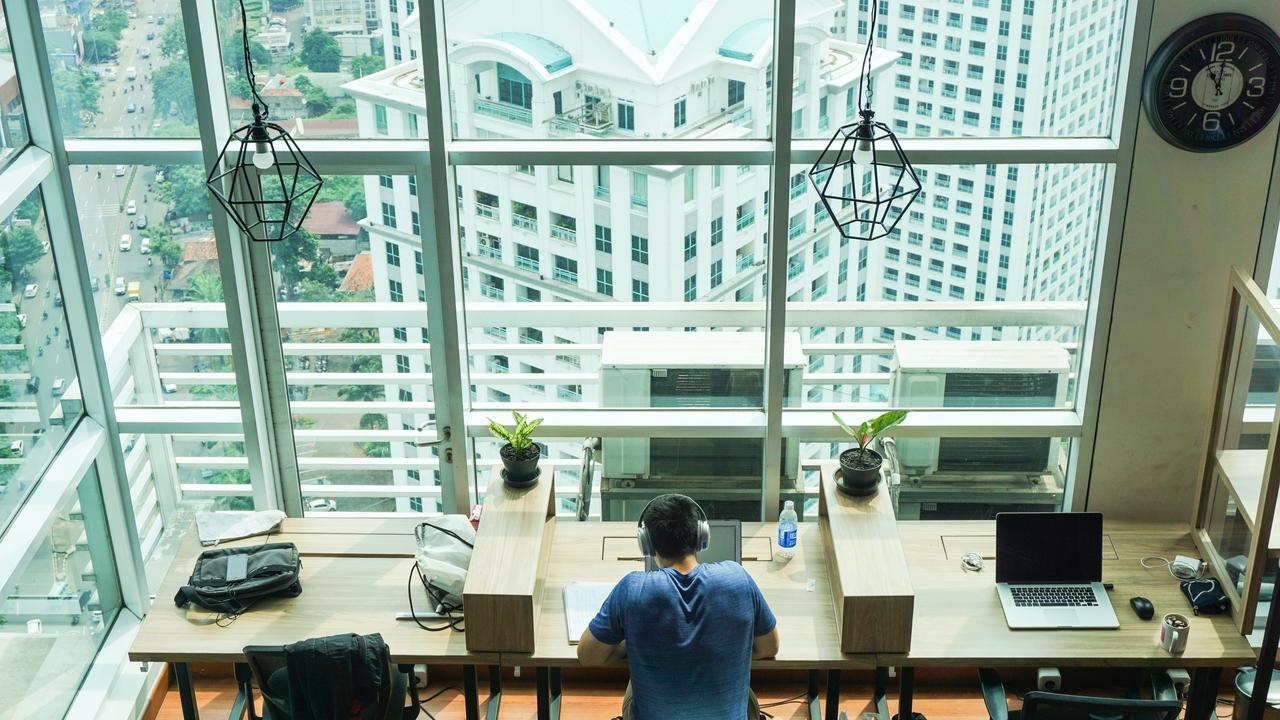 The first 6 steps of becoming a CRE solopreneur