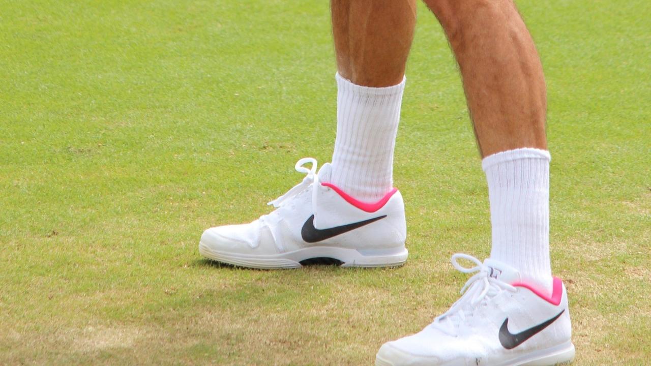 image of tennis shoe