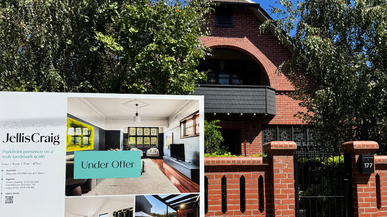 Auction 177 Canterbury Rd Middle Park 3206 www.realestate.com.au www.domain.com.au