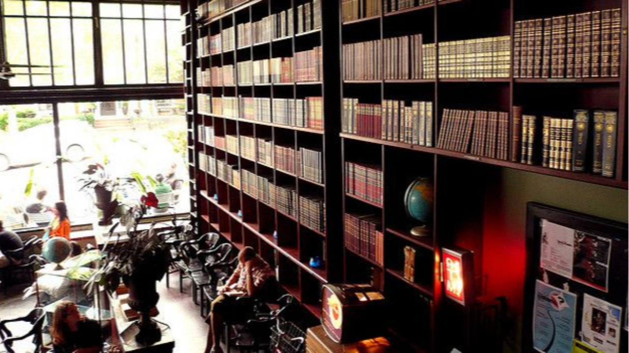 Bauhaus Coffee Shop, Seattle Washington - sadly now closed