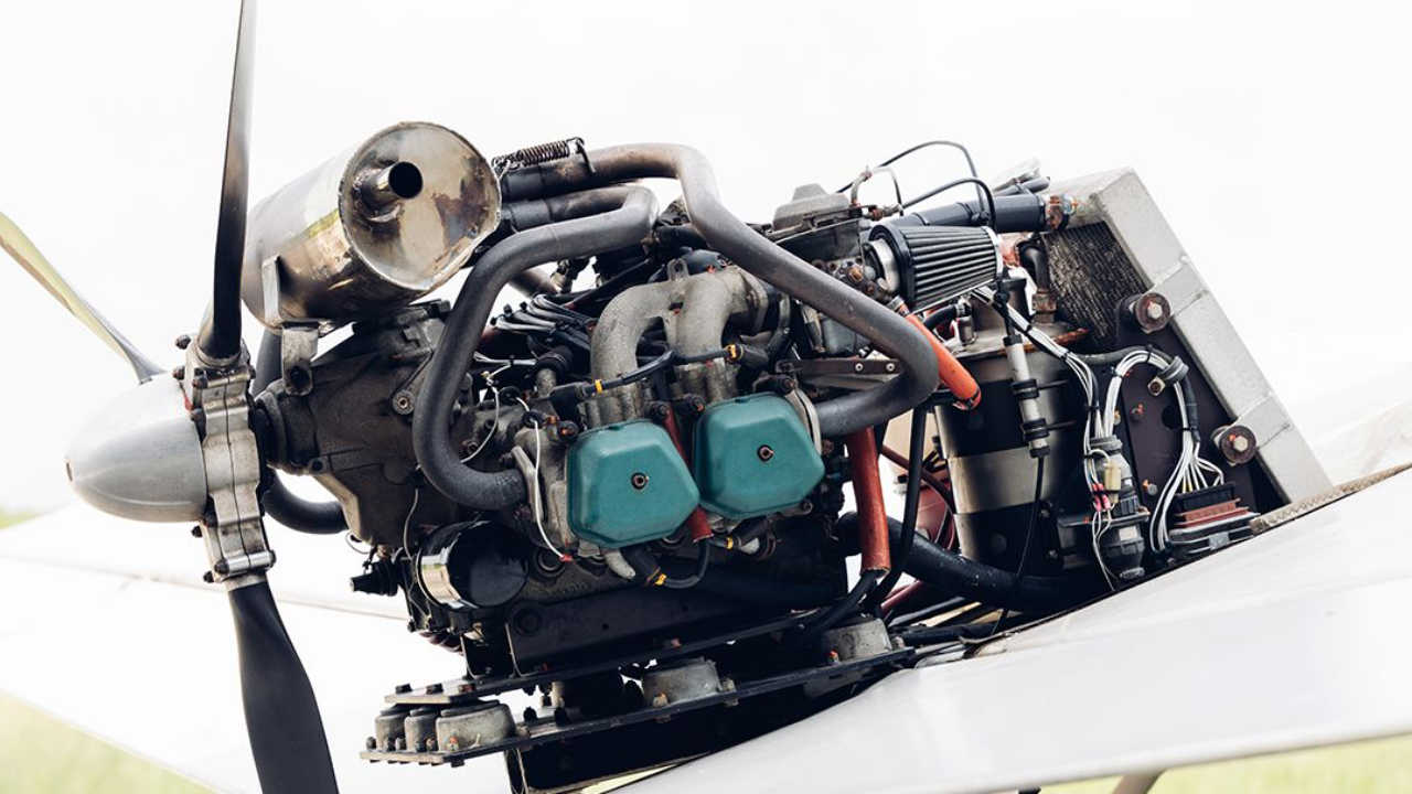 fuel system Cessna 172 overview by Flight Nerd Air Force: Aviation Training