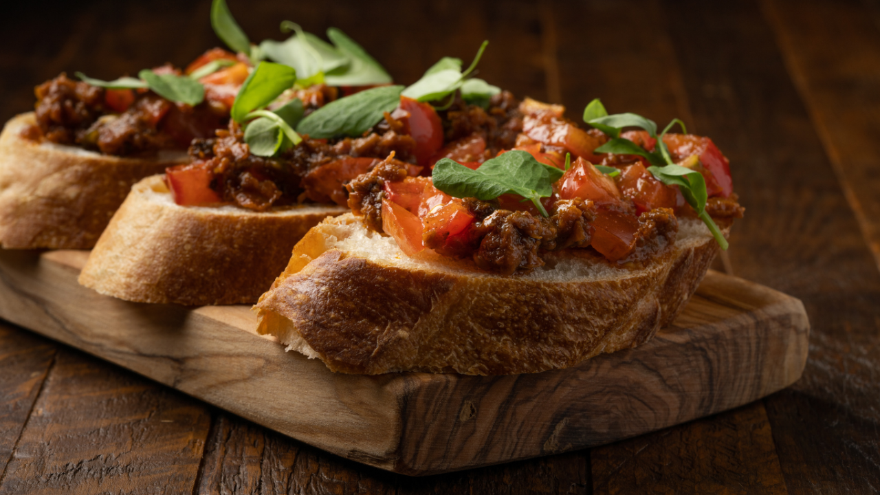 ✨ Fancy Flight Dishes: A Whimsical Way to Taste the Skies 🍽️☁️