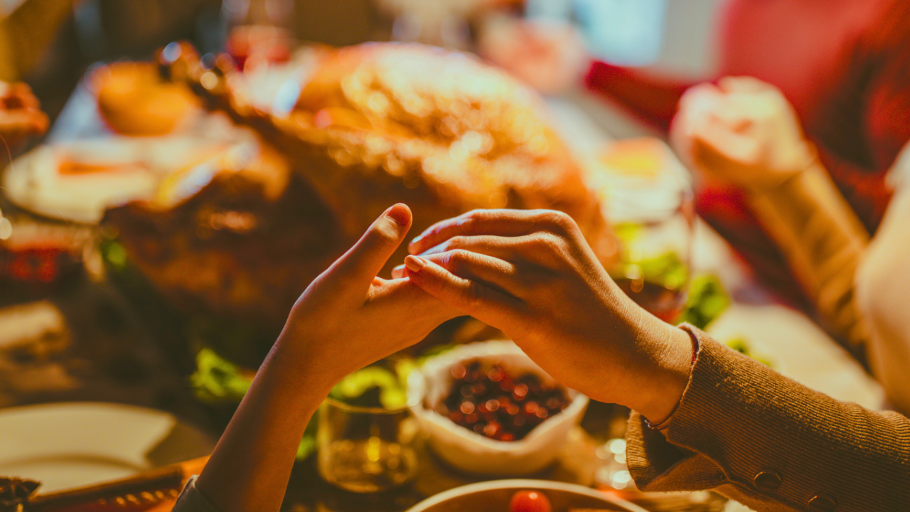 🍂 DIY Creative Thanksgiving Placemats: Art You Can Eat Over!