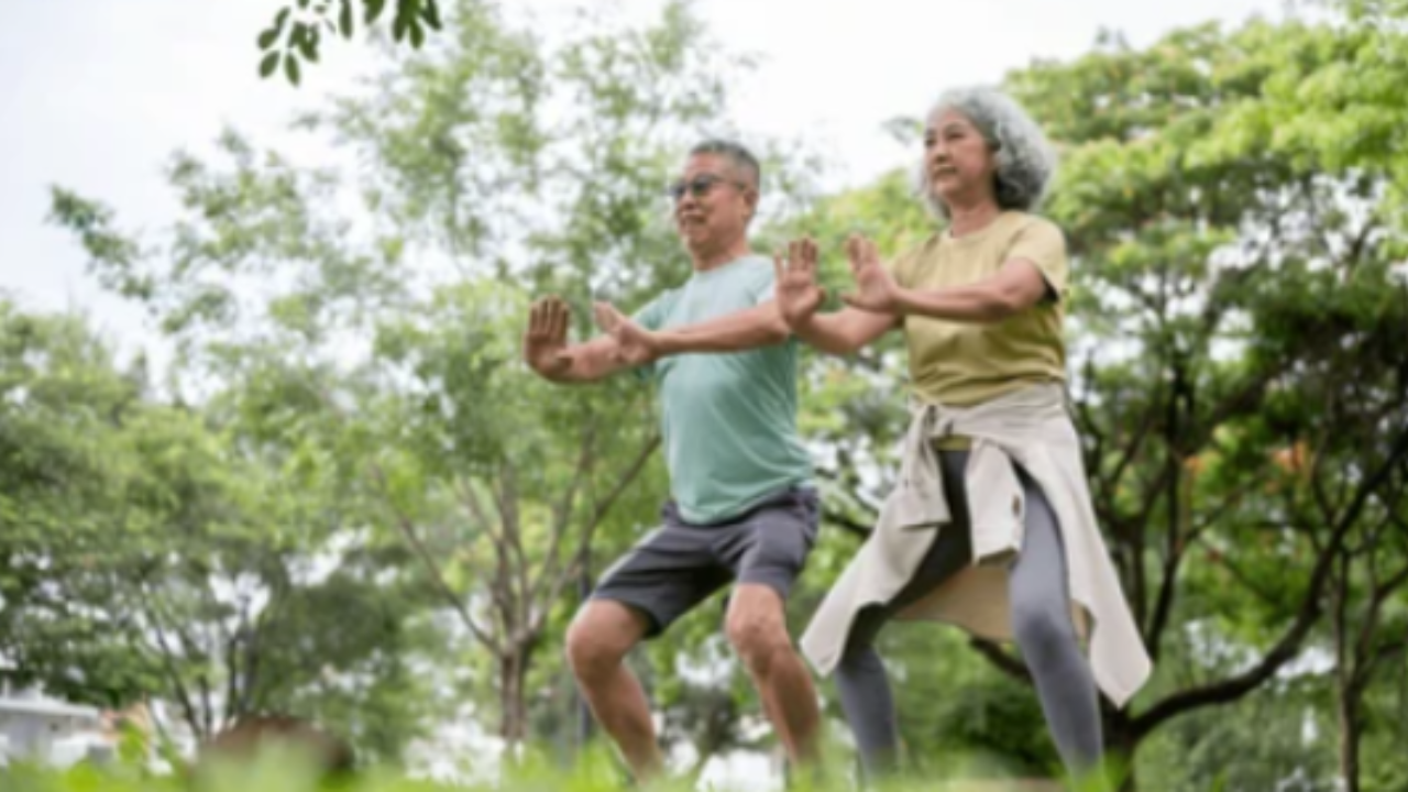 How to Practice Qigong Online at Home: Building a Sustainable Mind-Body Routine