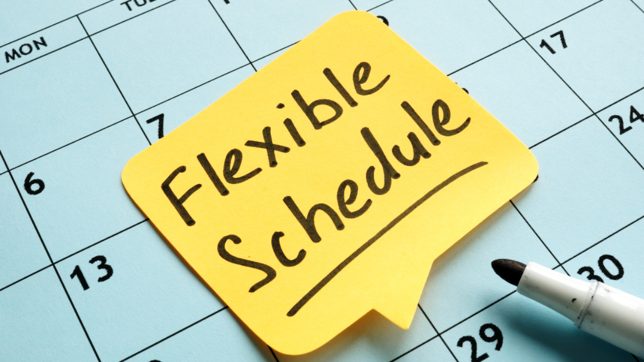 Calendar with sticky note saying Flexible Schedule