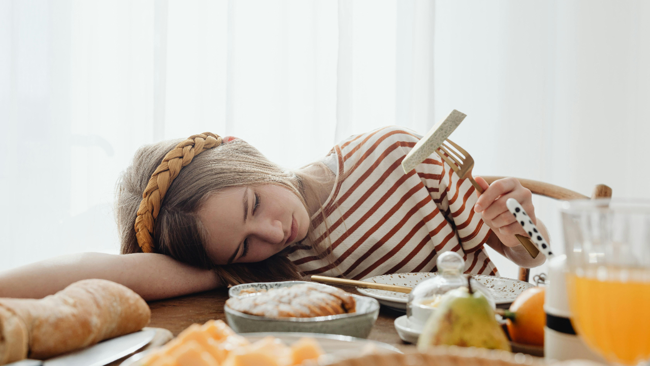 Mangiare sano non è mangiare “triste”: autoregolazione, non restrizione