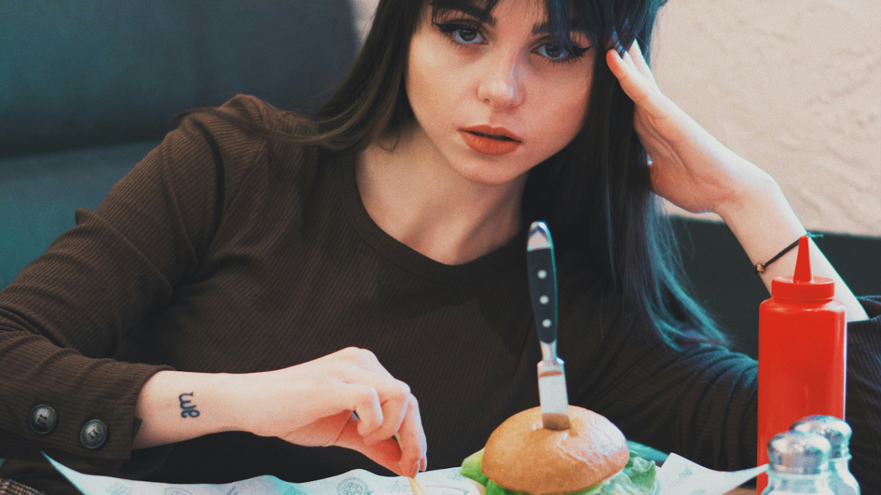 Disattivare la fame emotiva: perché non si “riesce” o “fallisce”, ma si progredisce imparando