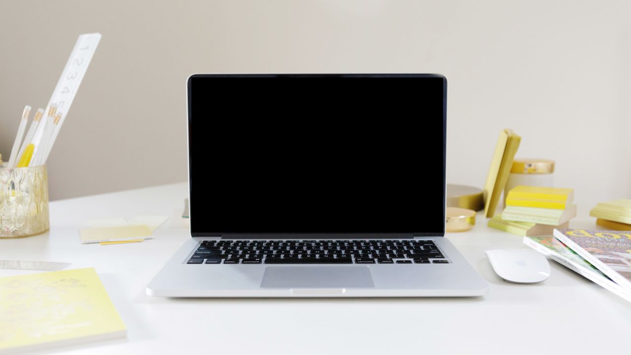 Tekeekö tekoäly verkkokurssisi tarpeettomaksi? 3 asiaa, jotka jokaisen verkkovalmentajan tulee tietää nyt