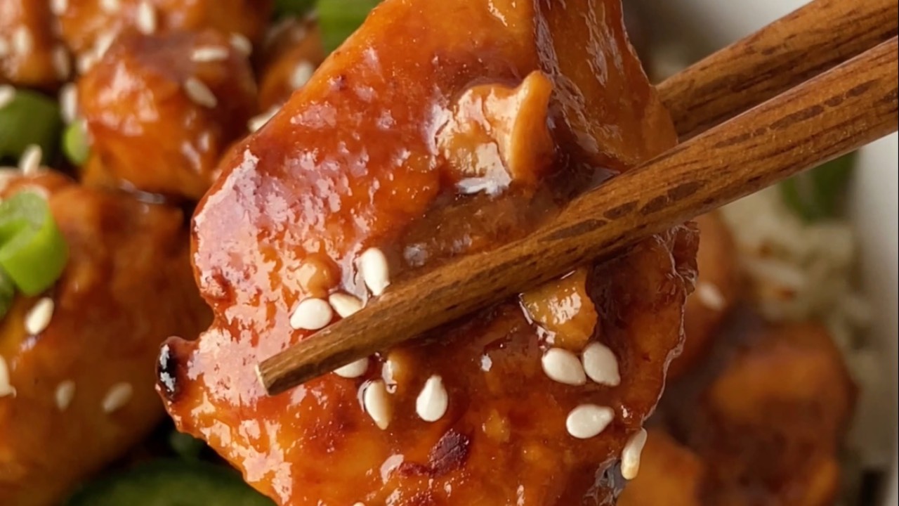 pollo agridulce saludable, receta de pollo agridulce, pollo agridulce sin azúcar, plato fuerte saludable, receta fácil de pollo, pollo con salsa agridulce, cena saludable, pollo marinado