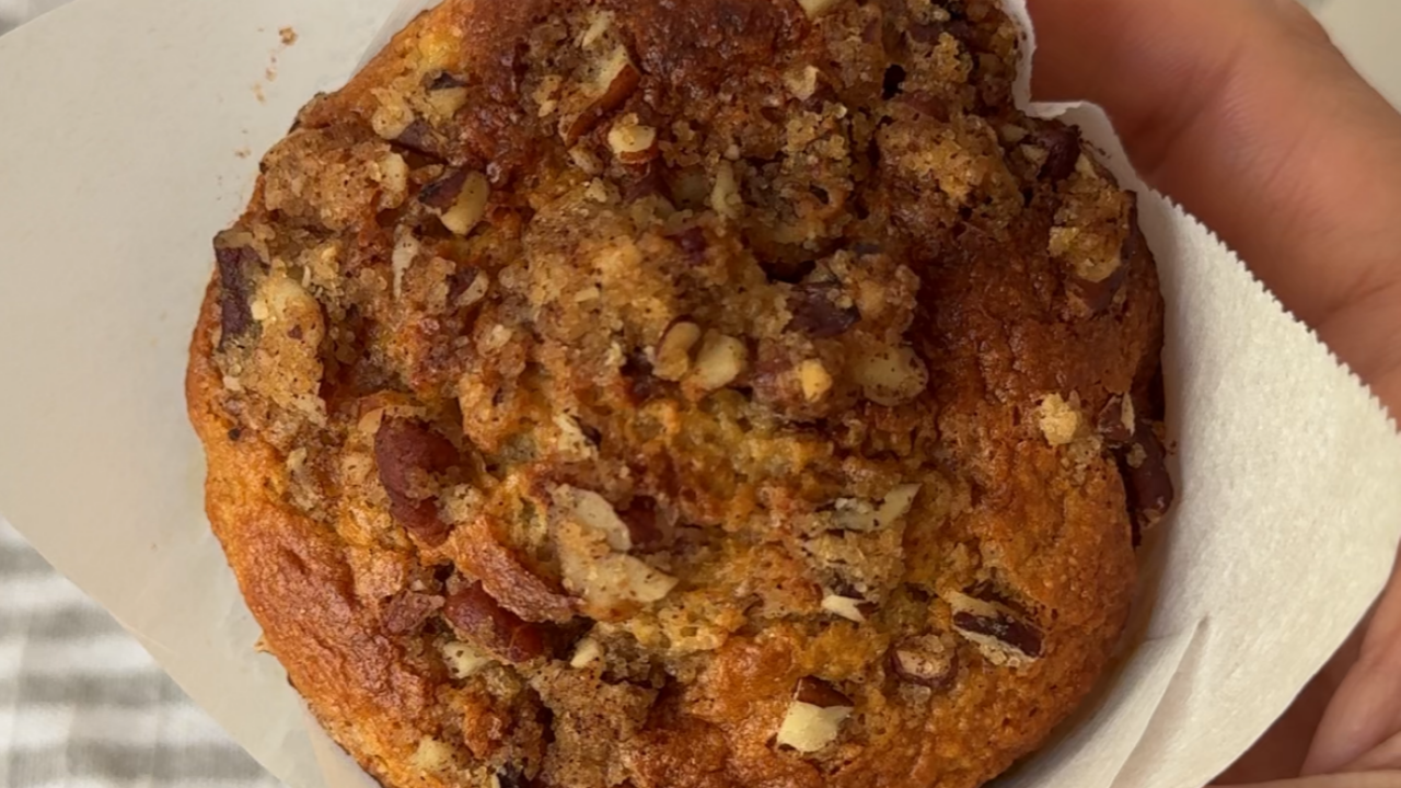 muffins de plátano saludables, muffins de avena, muffins sin harina refinada, muffins con harina de almendras, postre saludable, muffins con azúcar de coco, receta saludable con plátano, muffins fit