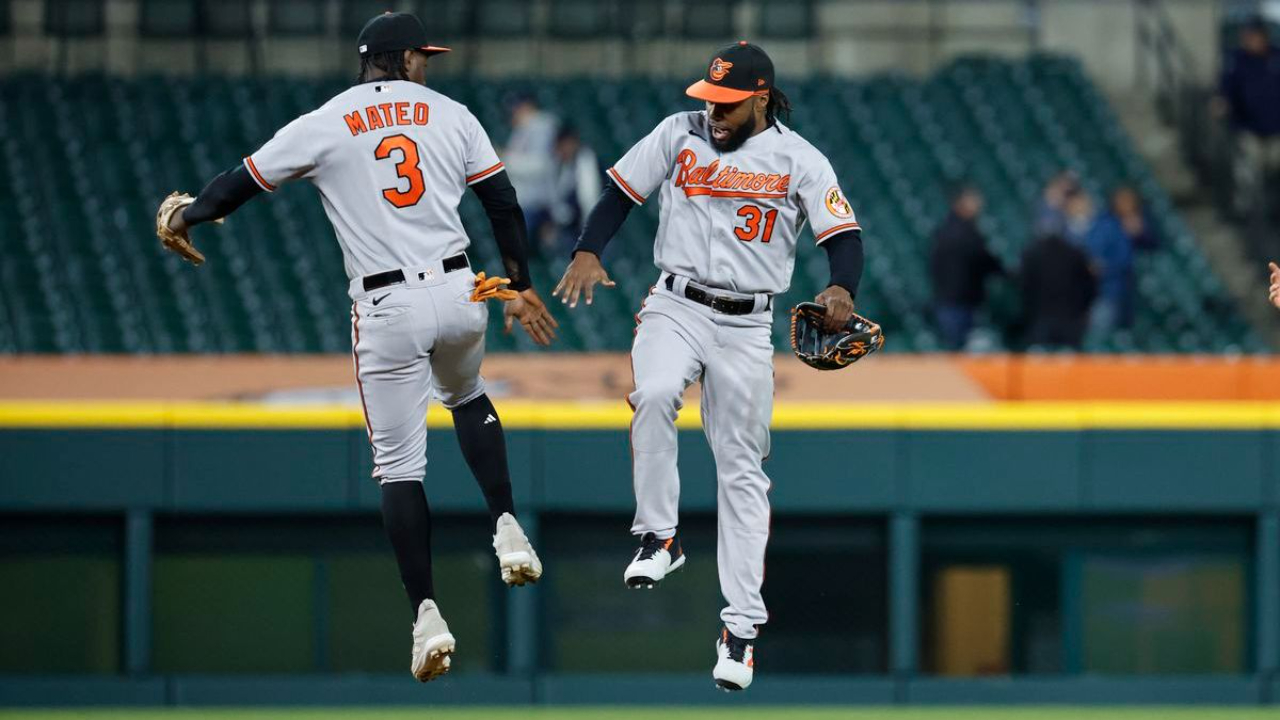 MLB Defense: Bucket Tagging Drill