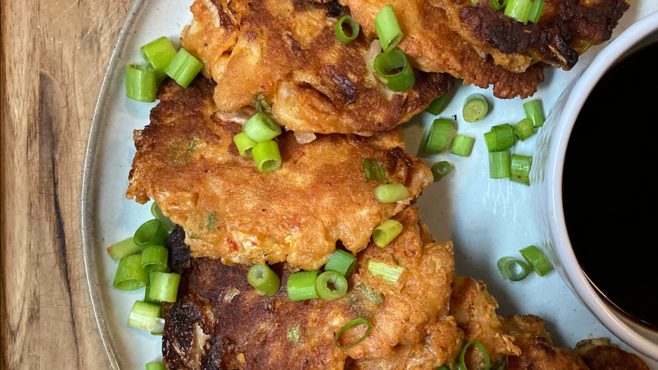 easy 15-min gut loving kimchi pancake recipe