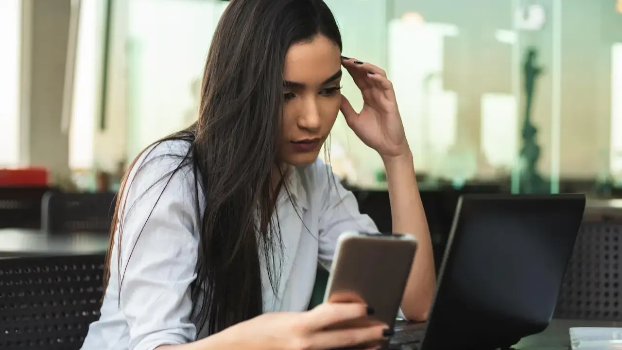 text message body language facial expressions