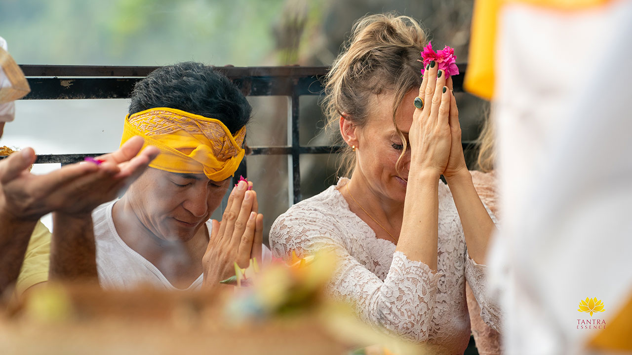 Have fun at a Tantra couples retreat