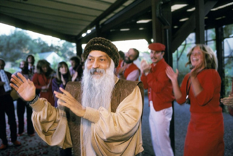 Osho dancing