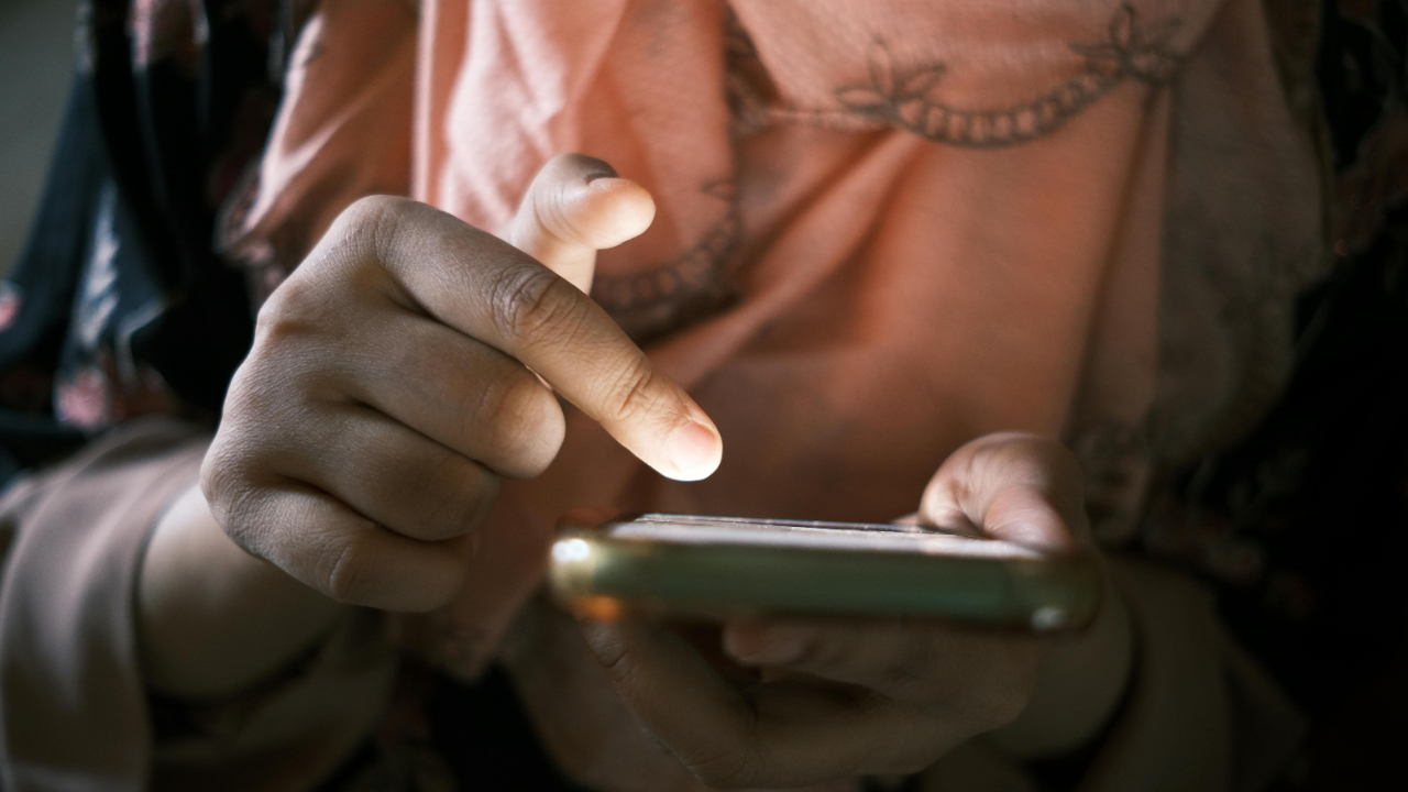 Many Christian women entrepreneurs feel afraid to post on social media. Here’s why, and how to show up anyway.