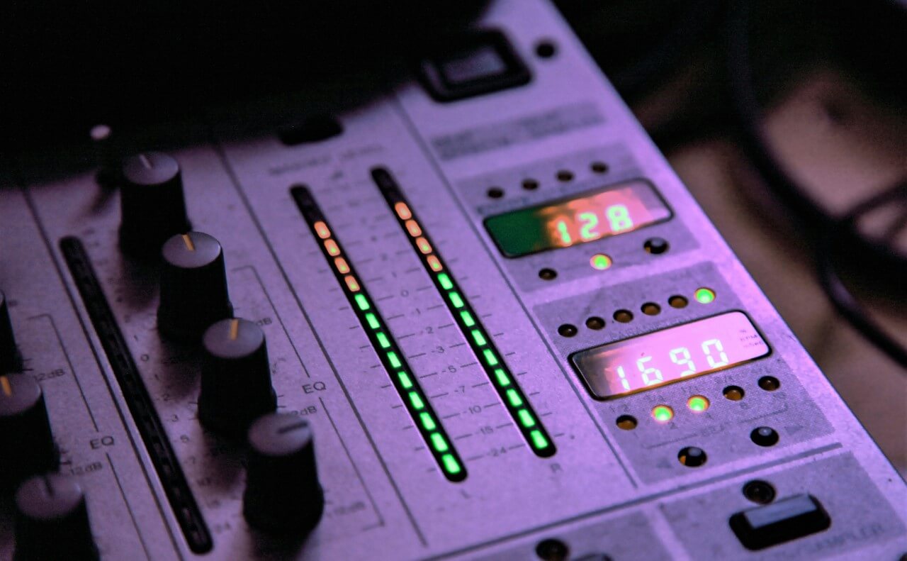 An audio recording meter showing the level of a dialogue recording.