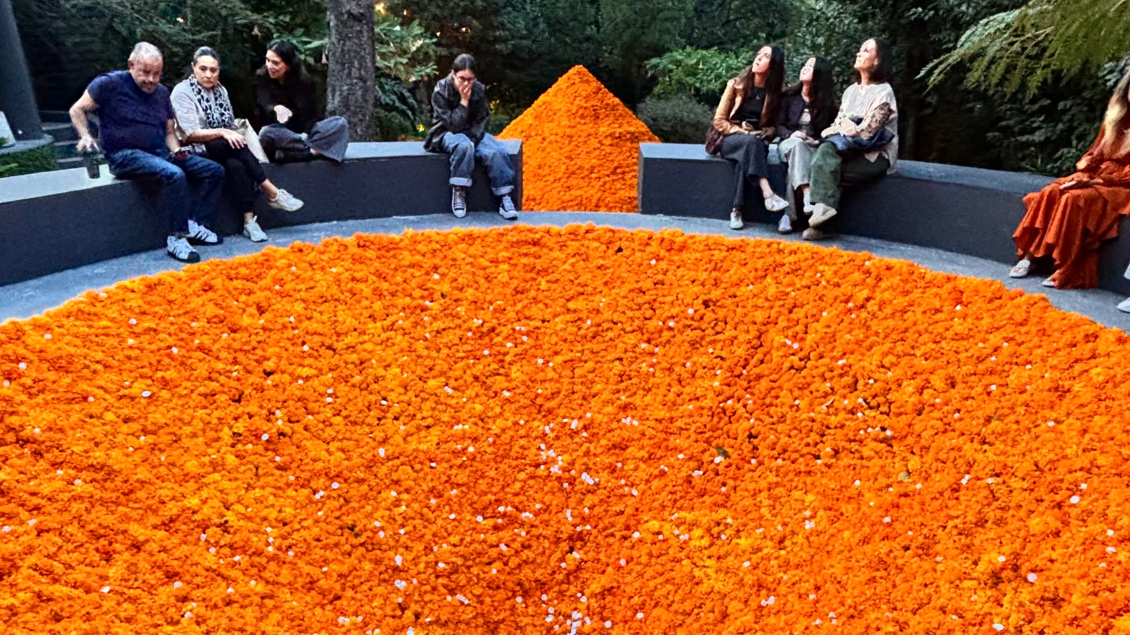 altar de Día de Muertos en un espacio de Open House CDMX 2024