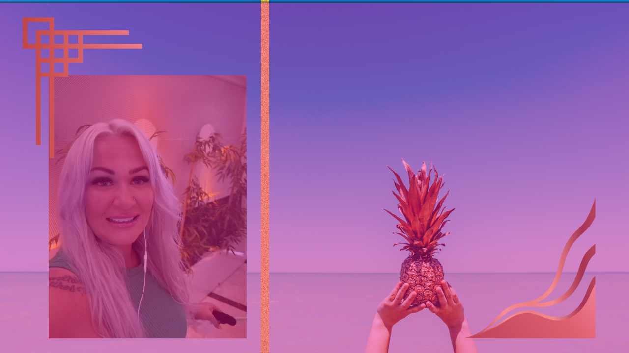 Tiia katsoo kameraan