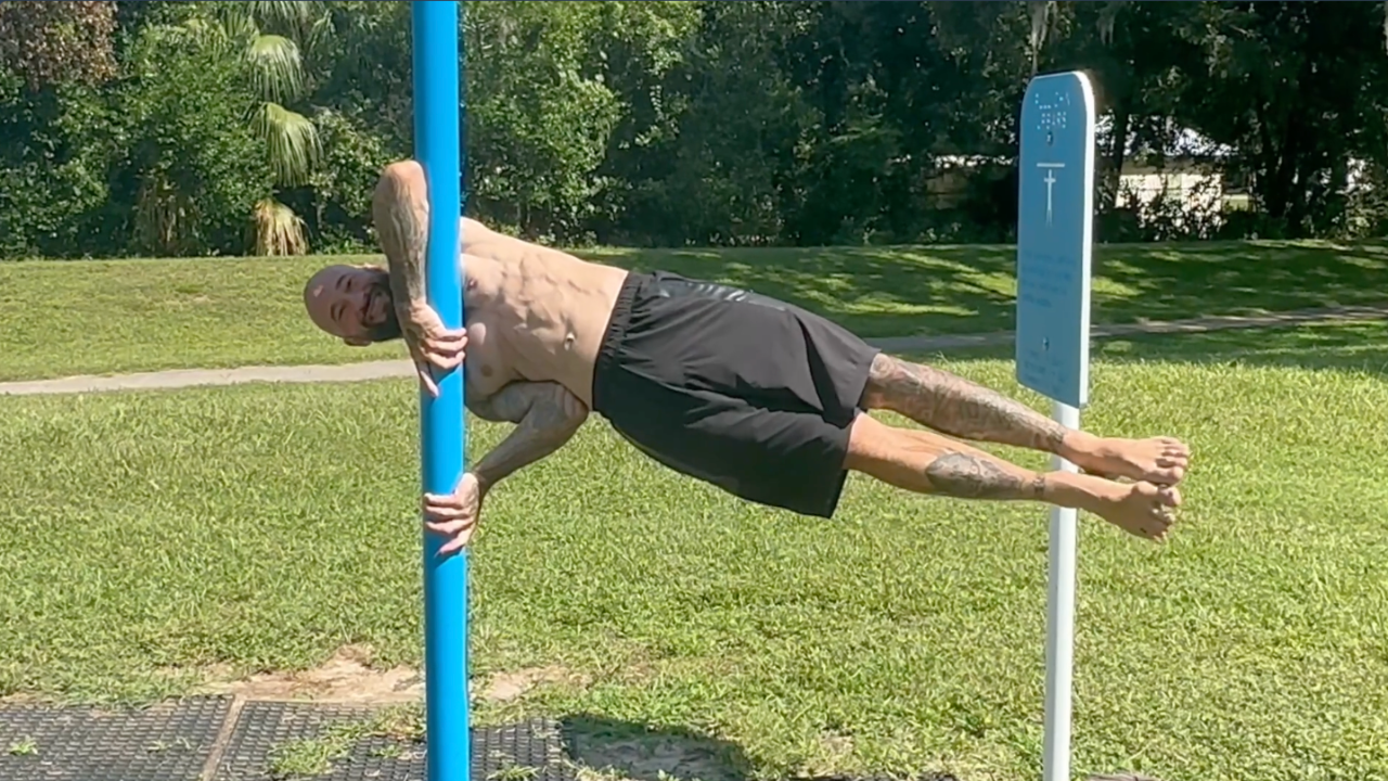 How To Program Calisthenics For Men Over 40