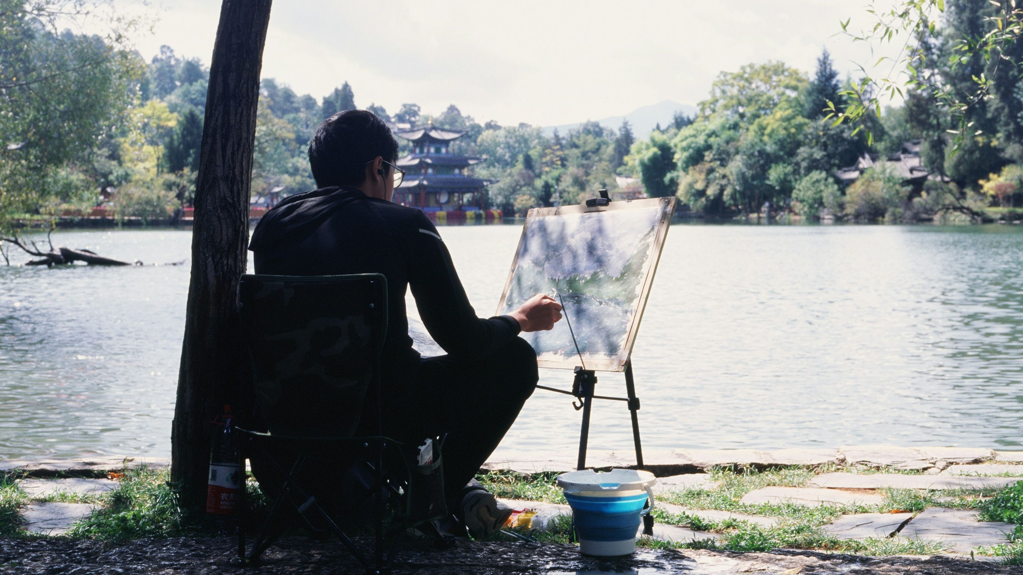 How Art Therapy Helps Reduce Stress & Burnout