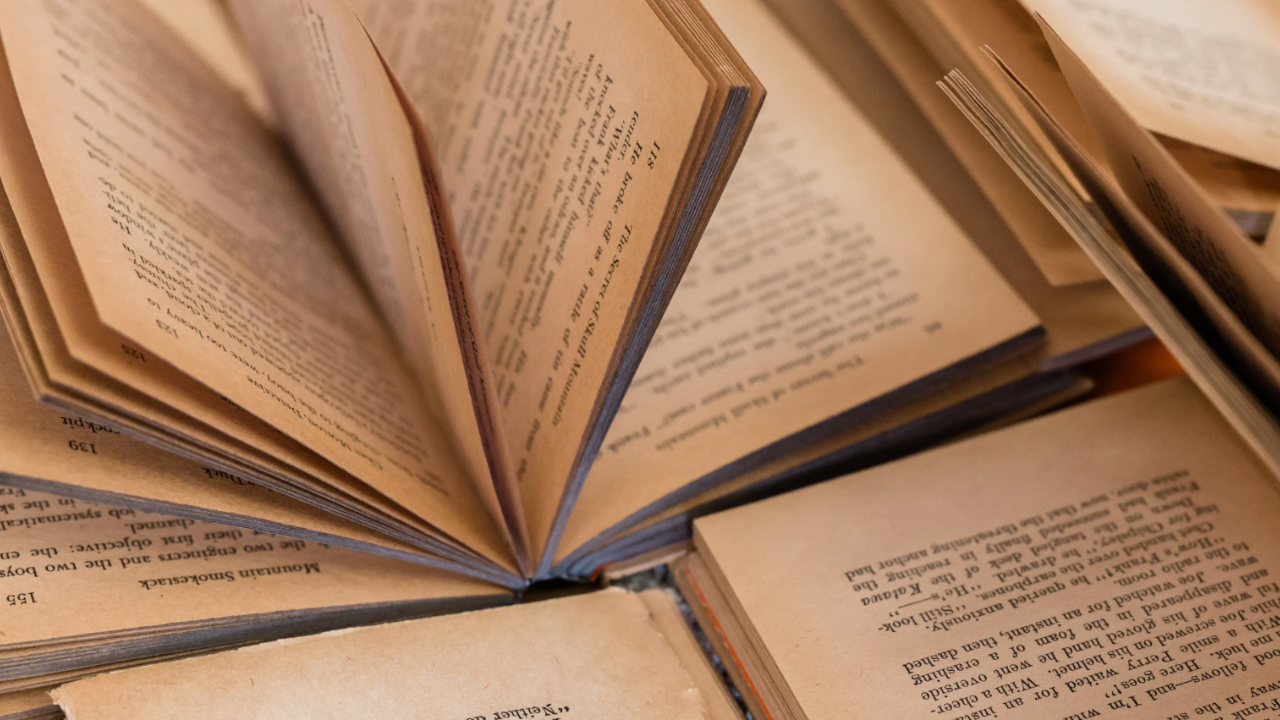 self-publishing-vs-traditional-publishing