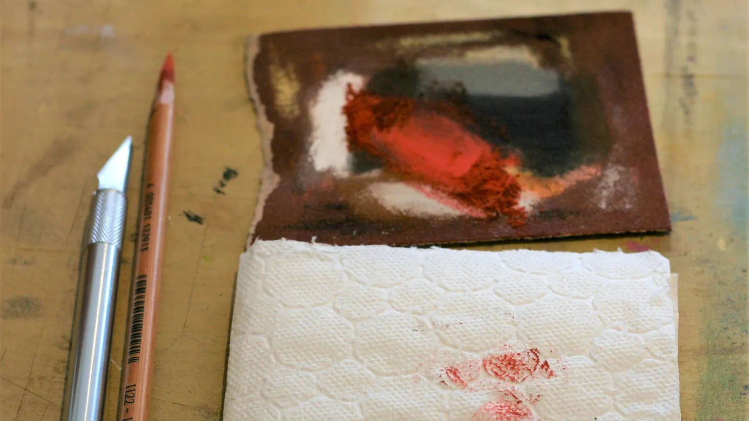 how to sharpen pastel pencils