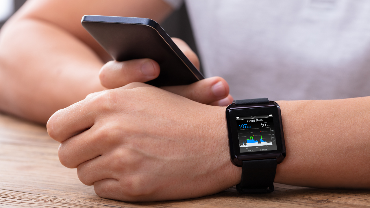 Smartwatch showing heart rate 