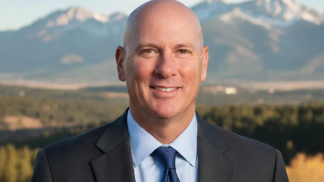 Ross King, founder of the Break from Alcohol Program, helping individuals achieve clarity and freedom through a 90-day alcohol-free journey.