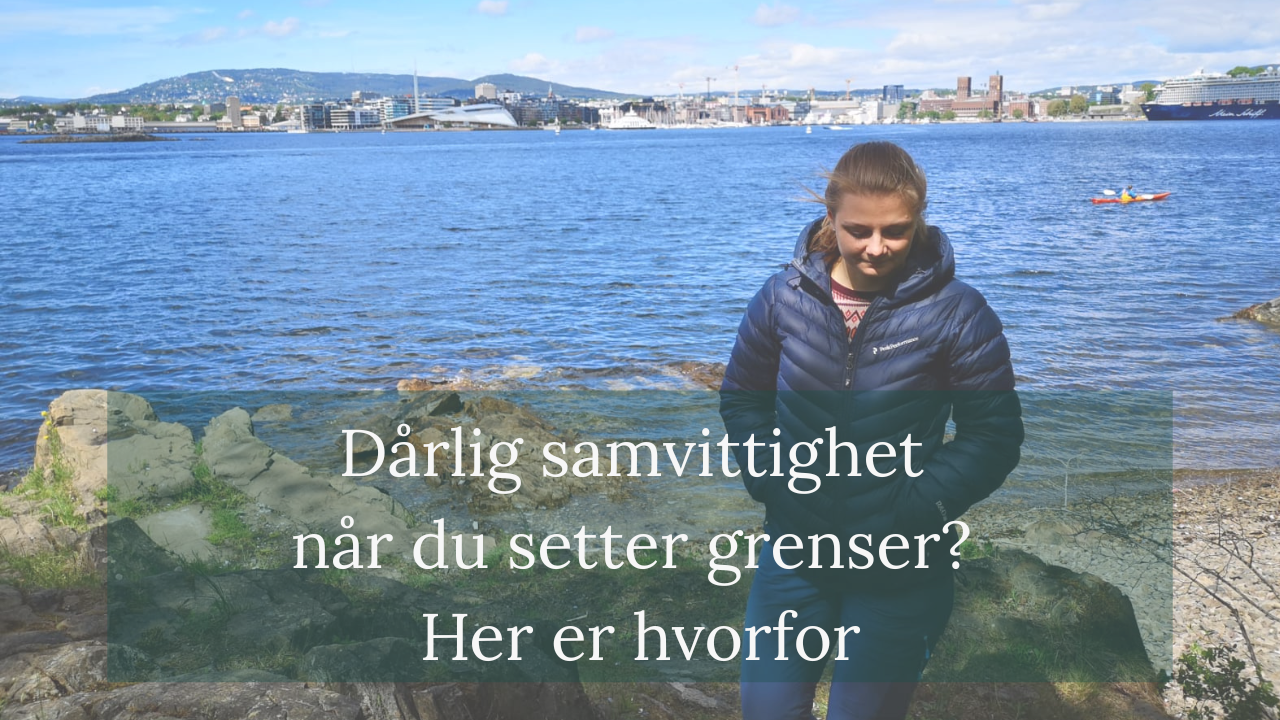 Kvinne ved sjøen i ettertanke – dårlig samvittighet etter å ha sagt nei