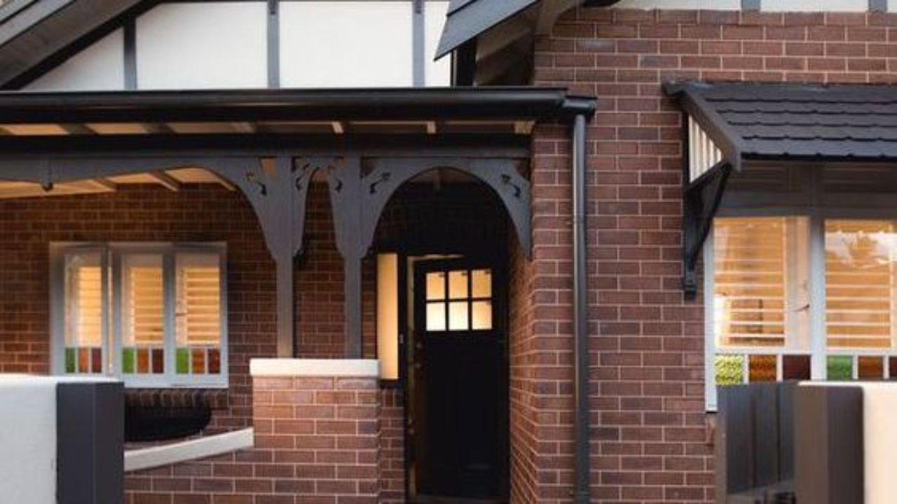 What colour do I paint my downpipes