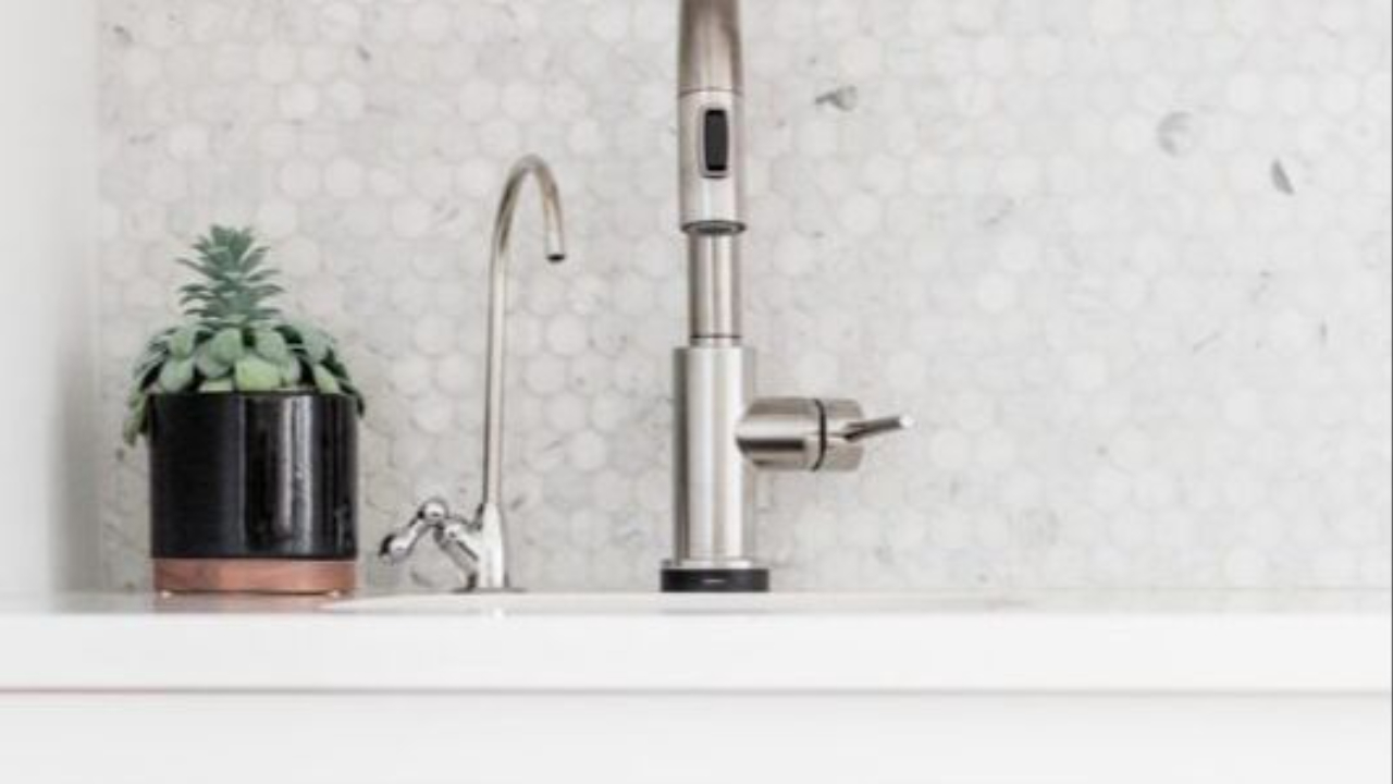 10 simple ways to update your home