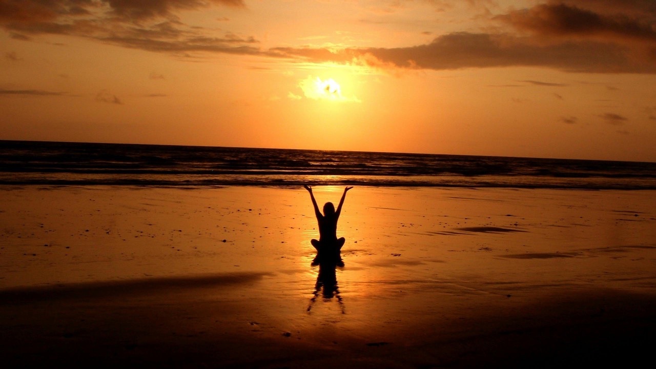 Heal yourself from sleeplessness and feel free to live your life to the fullest.