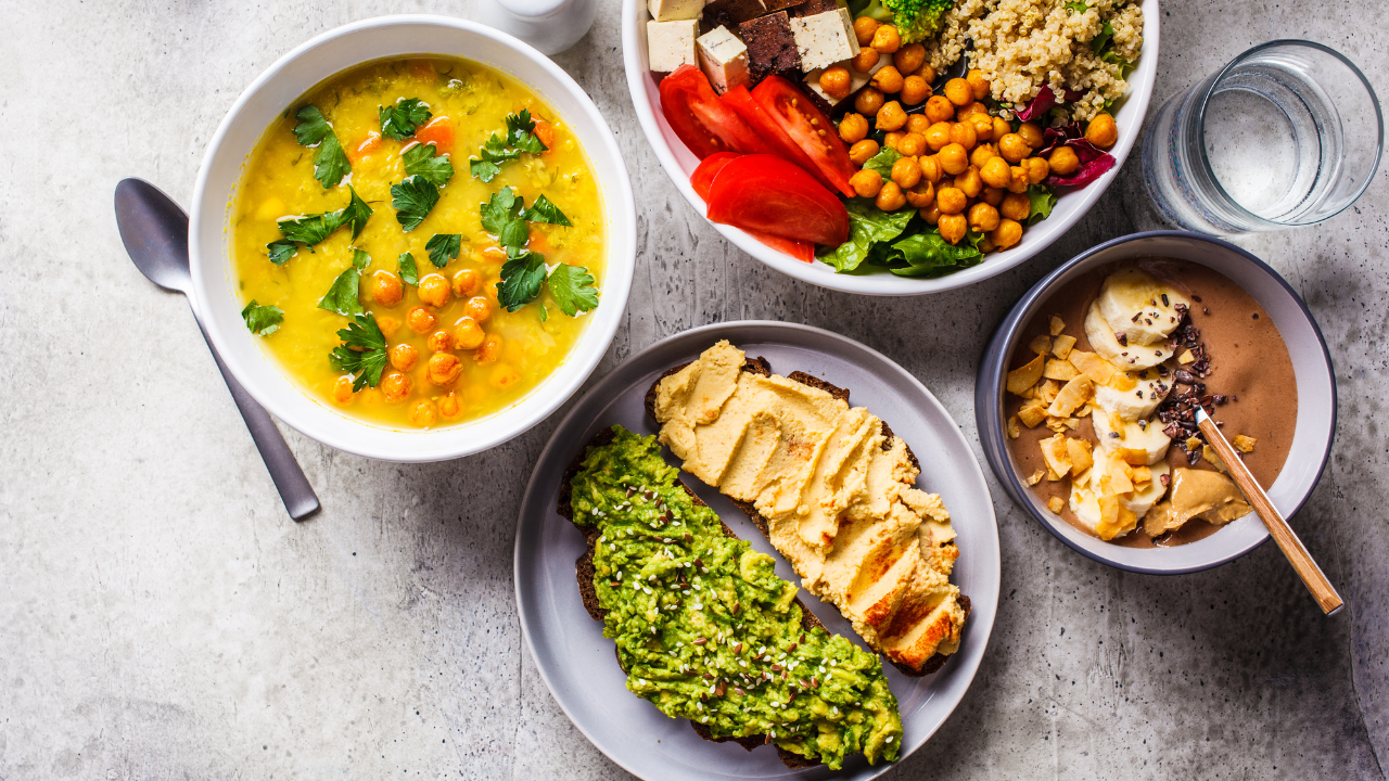 liver supportive meals with vegetables, legumes, and healthy fats