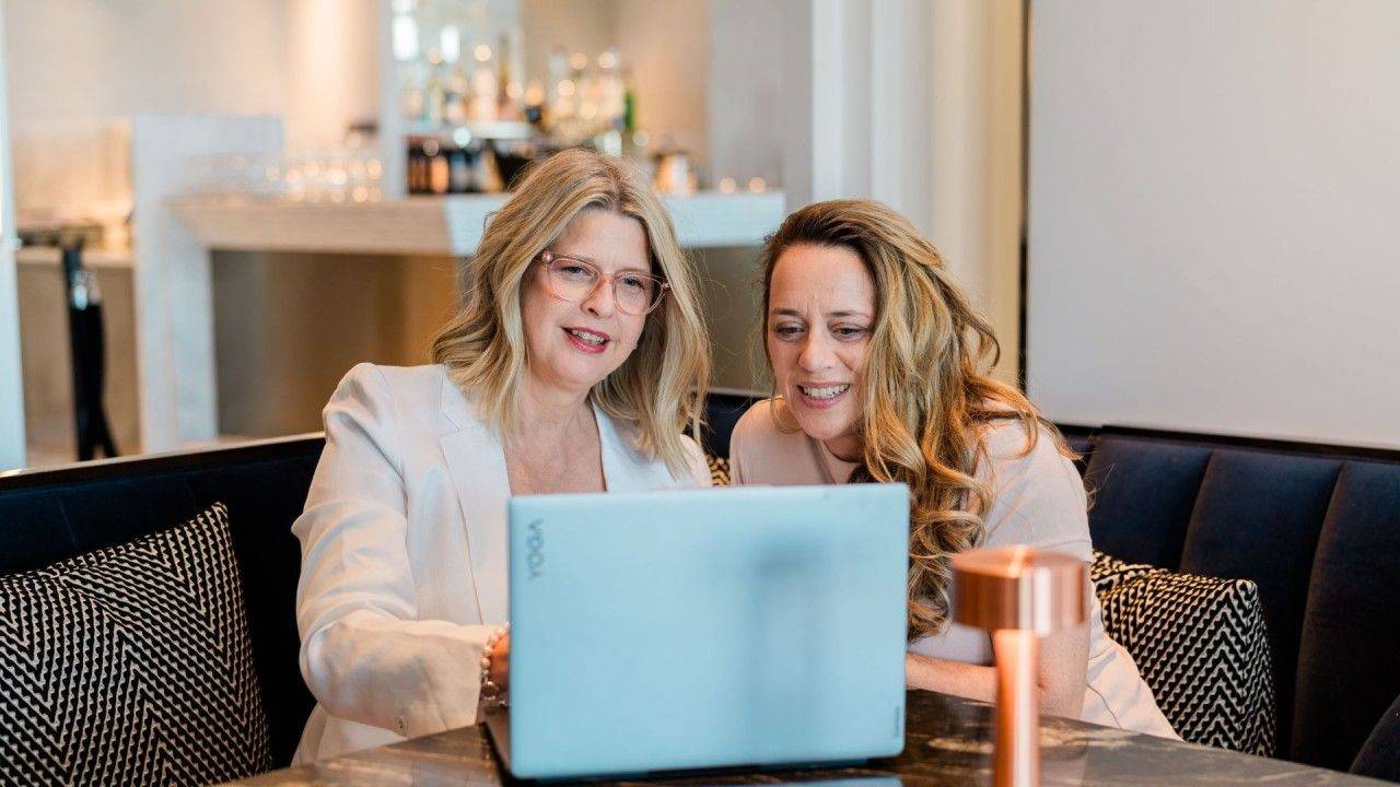 Lianne Grove with Client