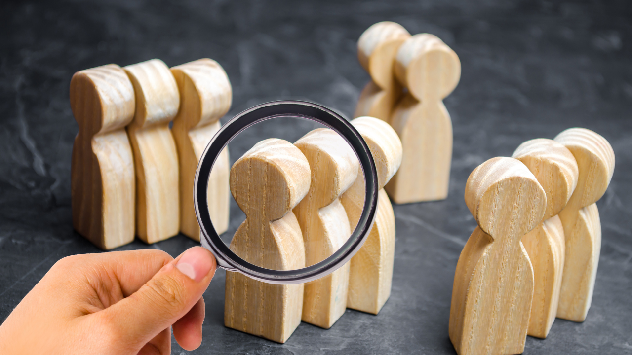 WOODEN FIGURES OF PEOPLE