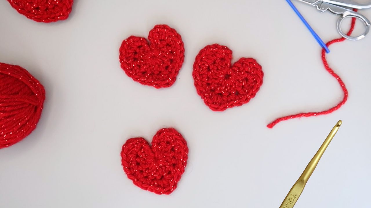 simple crochet heart