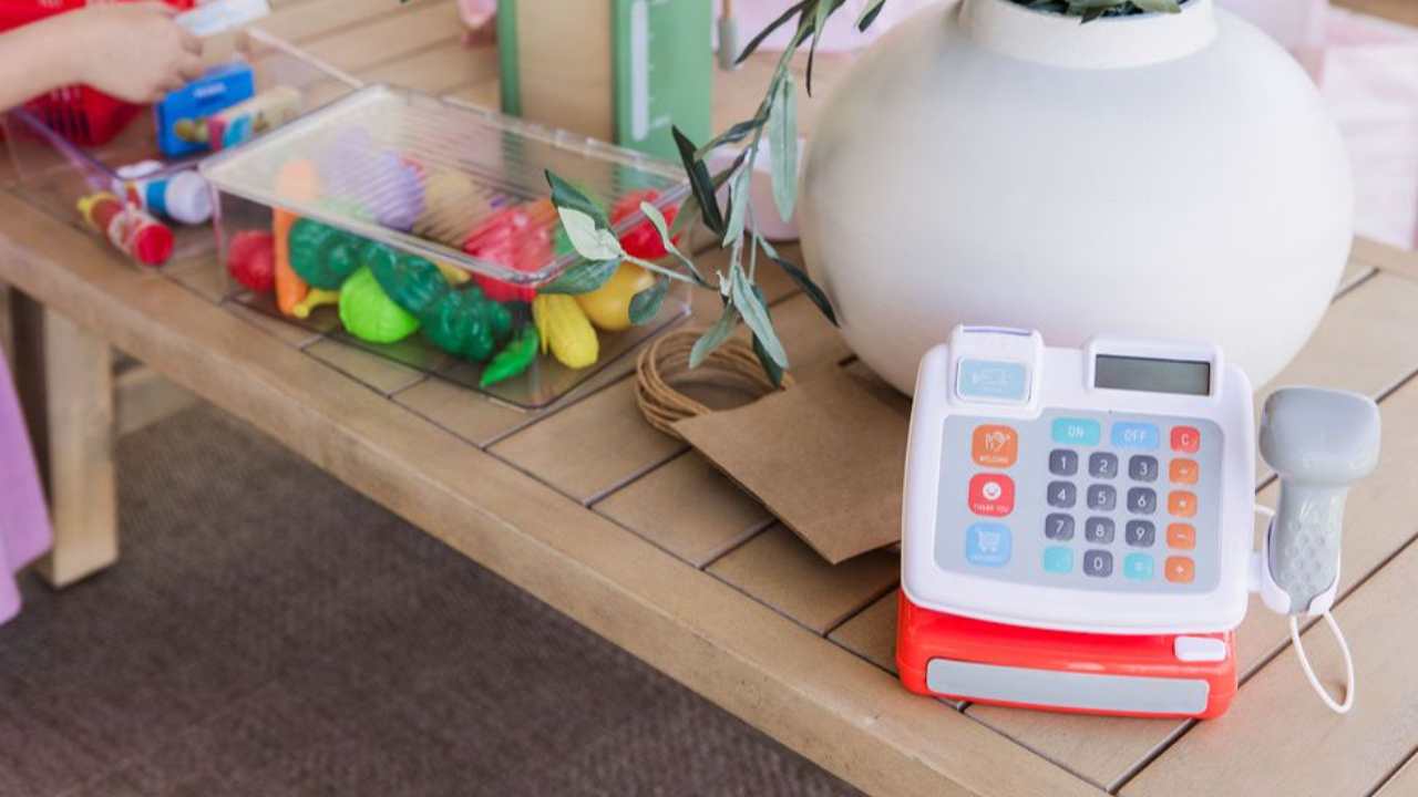 little finance builders, money wise kids, pocket money ideas, the parent’s playbook, teach kids to save