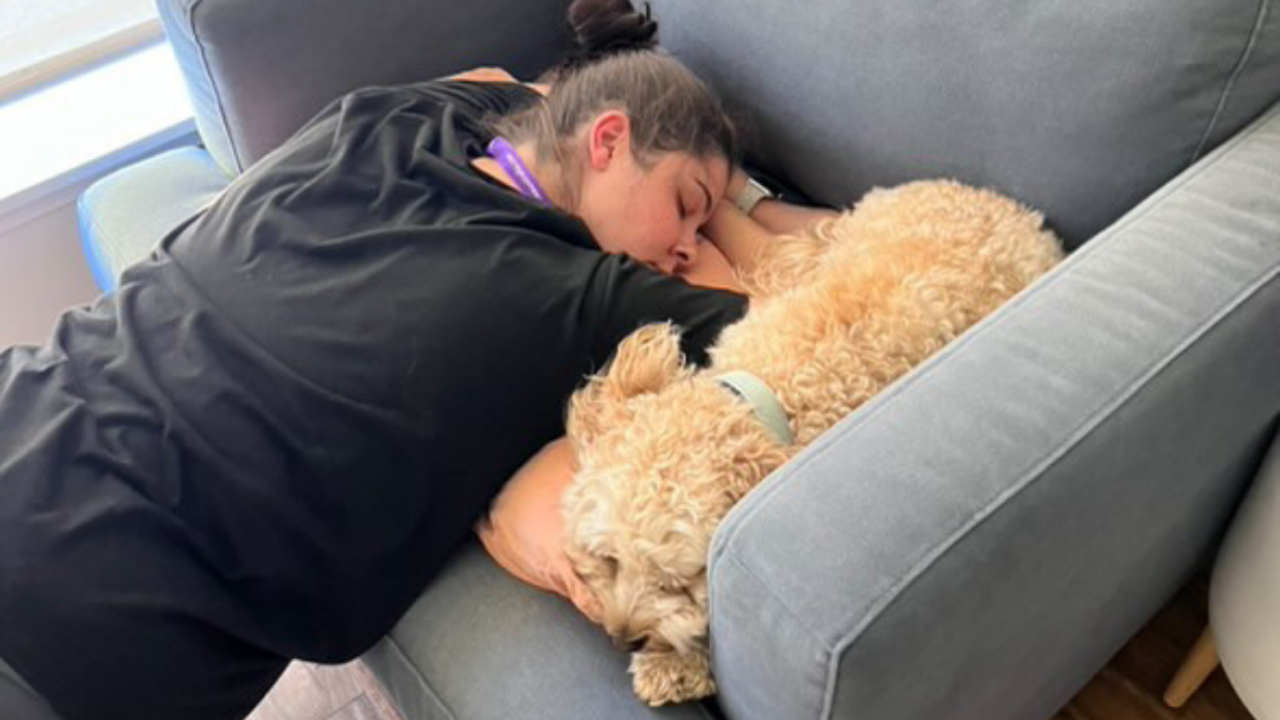 Calmbirth with Amy. First time parent. Spontaneous labour, physiological vaginal birth. Skin to skin. Breastfeeding. Supportive partner. Positive birth experience. Midwife. 