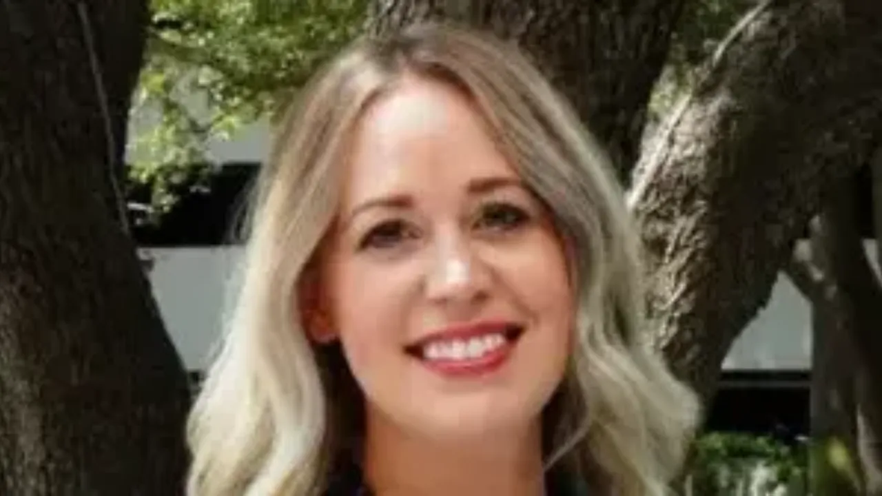 Dayna and Melissa sit down and discuss practice numbers and patient retention