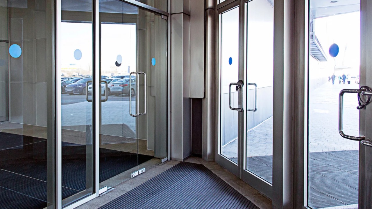 Glass doors 